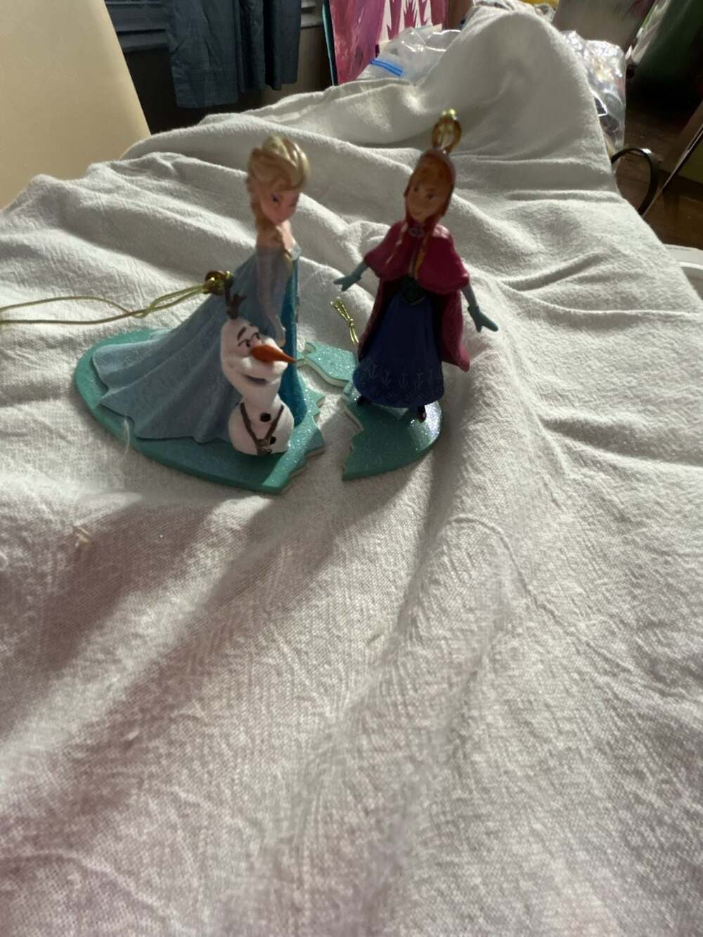Disney Frozen Elsa and Anna President's Edition Christmas Ornament 2-Piece Set